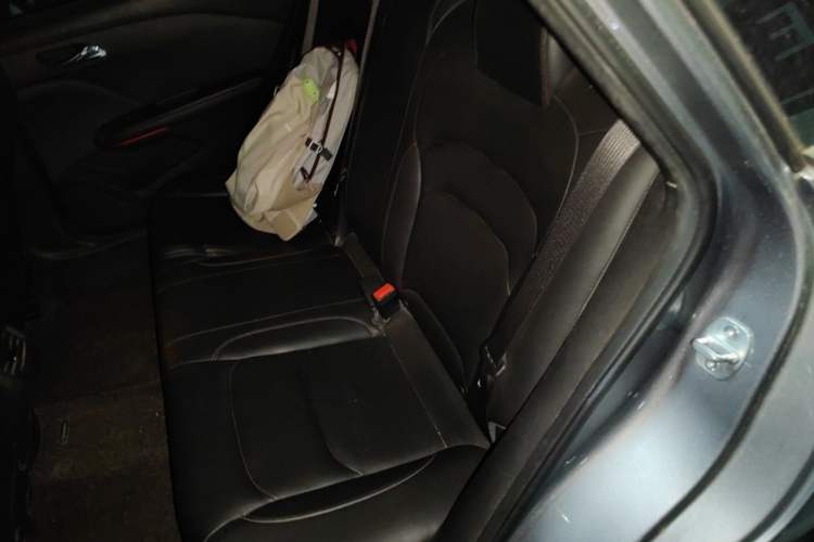 Used Chevrolet Monza 2020 Light Hybrid RS 330T Automatic Comfort Edition Left Rear Seat