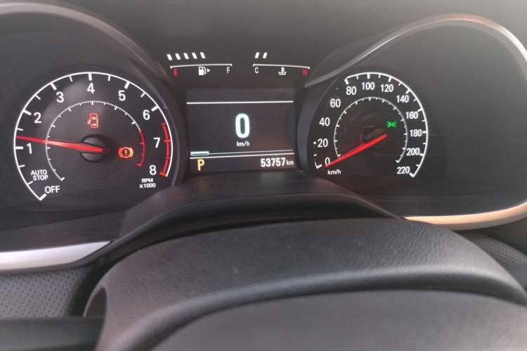 Used Chevrolet Monza 2020 Light Hybrid Redline 320T Dual-Clutch Thrilling Edition Odometer Close Up