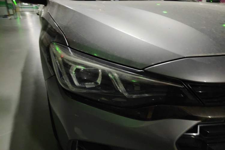 Used Chevrolet Monza 2020 Light Hybrid RS 330T Automatic Comfort Edition Right Front Headlight