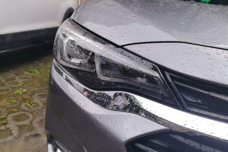 Used Chevrolet Monza 2020 320 Automatic Enjoyment Edition Right Front Headlight