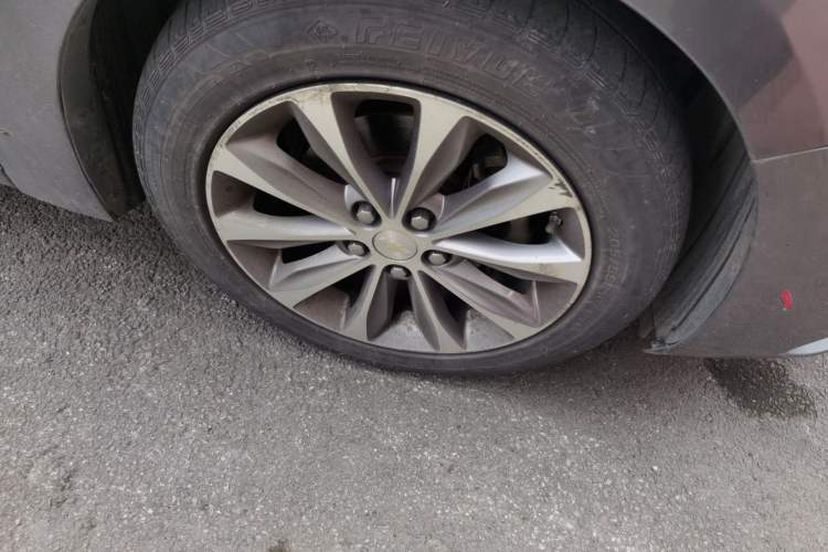 Used Chevrolet Monza 2020 320 Automatic Enjoyment Edition Right Front Wheel Hub