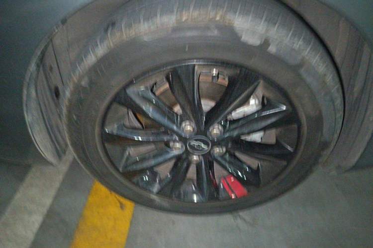 Used Chevrolet Monza 2020 Light Hybrid Redline 320T Dual-Clutch Joyful Edition Right Front Wheel Hub