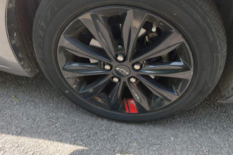 Used Chevrolet Monza 2020 Light Hybrid Redline 320T Dual-Clutch Thrilling Edition