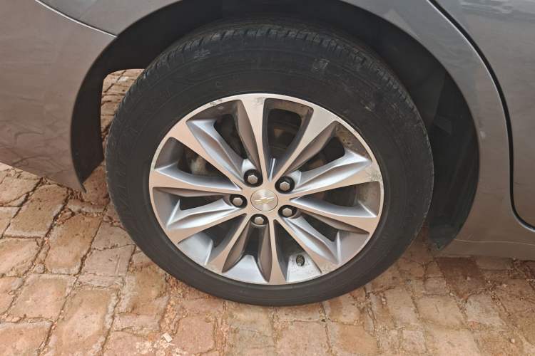Used Chevrolet Monza 2020 320 Automatic Enjoyment Edition Right Rear Wheel Hub