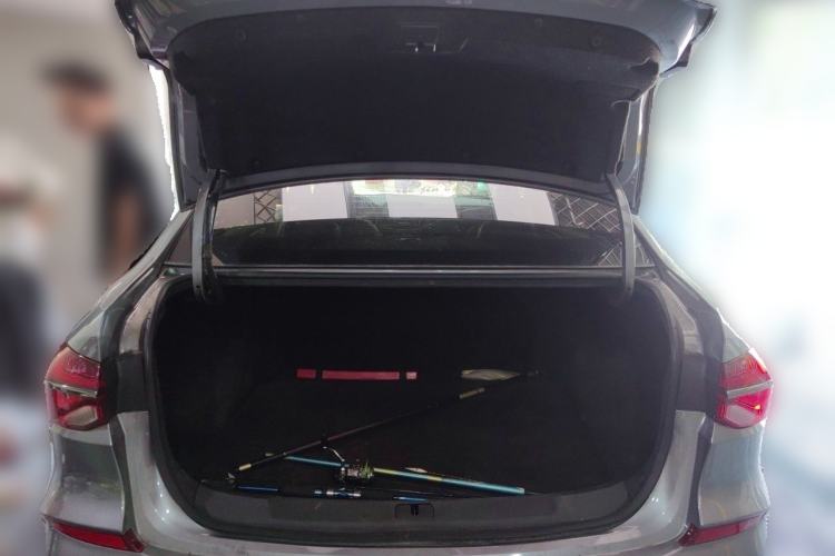 Used Chevrolet Monza 2020 Light Hybrid RS 330T Automatic Comfort Edition Trunk