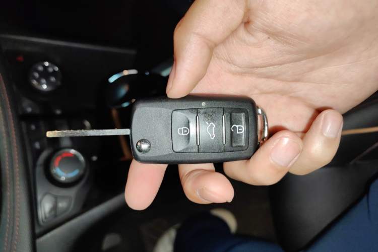 Used Chevrolet Monza 2020 Light Hybrid RS 330T Automatic Comfort Edition Vehicle Key