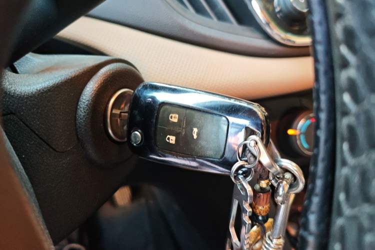 Used Chevrolet Monza 2020 320 Automatic Enjoyment Edition Vehicle Key