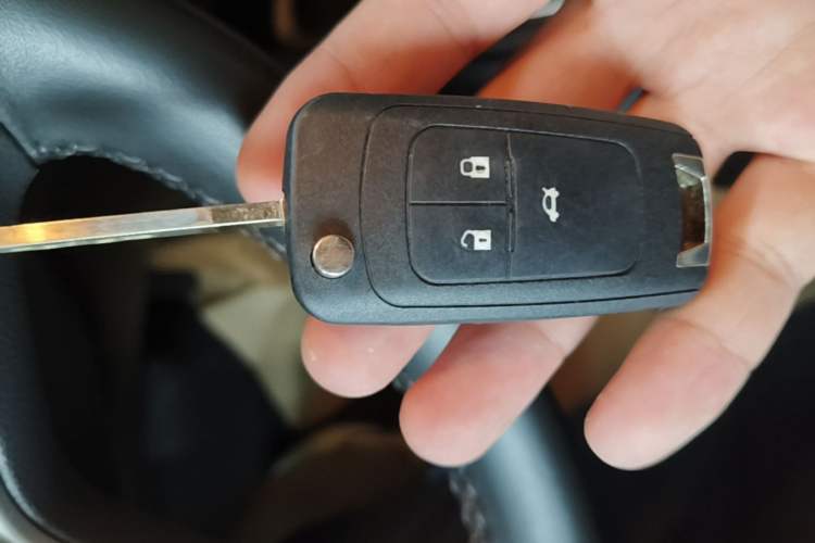Used Chevrolet Monza 2020 320 Automatic Enjoyment Edition Vehicle Key