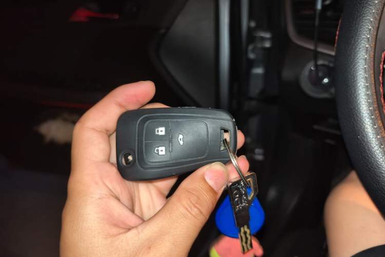 Used Chevrolet Monza 2020 Light Hybrid RS 330T Automatic Comfort Edition Vehicle Key