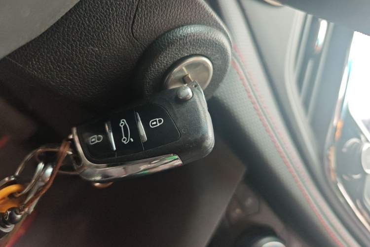 Used Chevrolet Monza 2020 Light Hybrid RS 330T Automatic Comfort Edition Vehicle Key