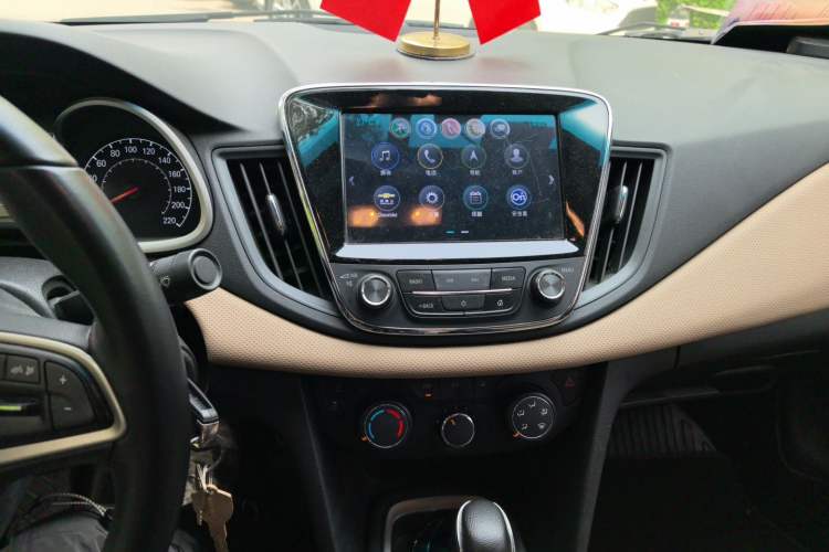 Used Chevrolet Monza 2020 320 Automatic Enjoyment Edition Audio And AC Panel