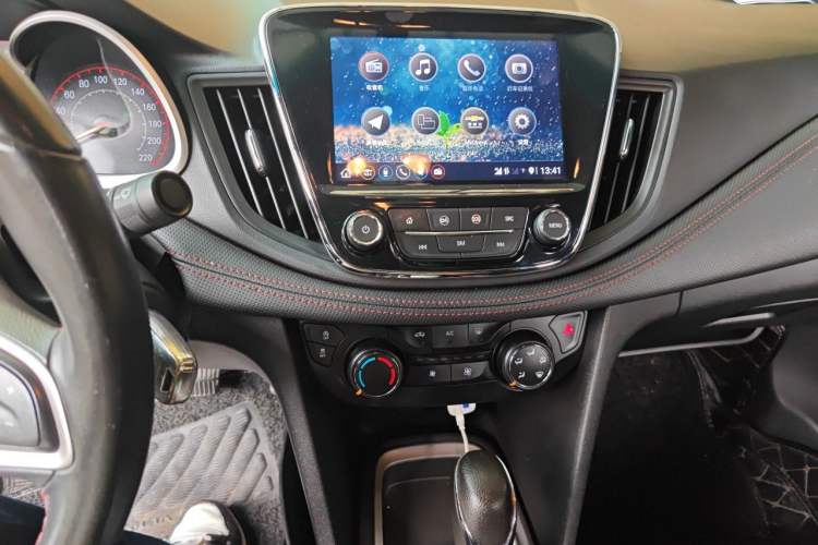 Used Chevrolet Monza 2020 Light Hybrid RS 330T Automatic Comfort Edition Audio And AC Panel