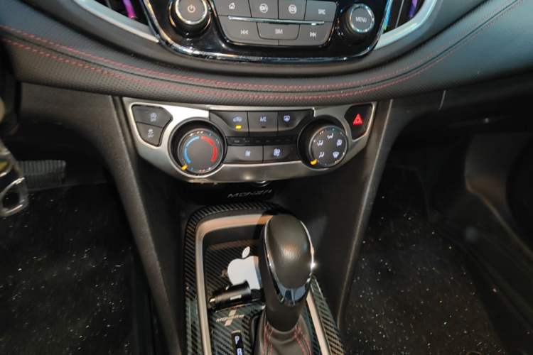 Used Chevrolet Monza 2020 Light Hybrid RS 330T Automatic Comfort Edition Audio And AC Panel