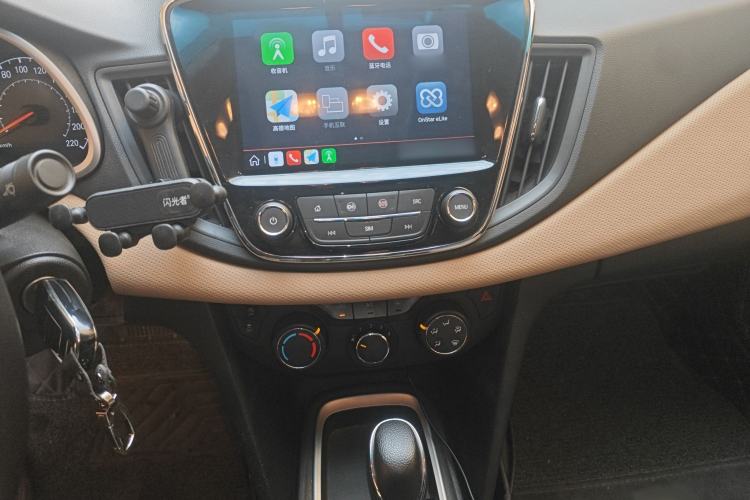 Used Chevrolet Monza 2020 320 Automatic Enjoyment Edition Audio And AC Panel