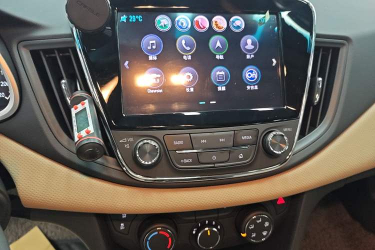 Used Chevrolet Monza 2020 320 Automatic Enjoyment Edition Audio And AC Panel