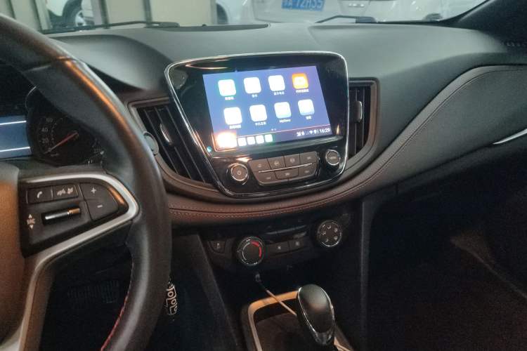 Used Chevrolet Monza 2020 Light Hybrid RS 330T Automatic Comfort Edition Audio And AC Panel