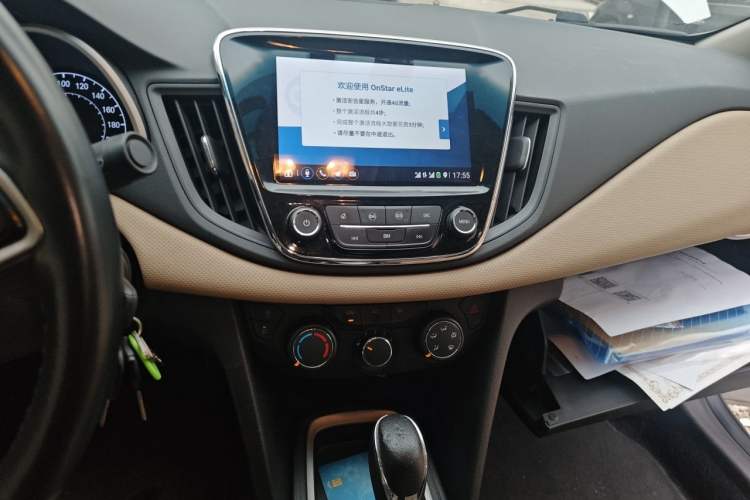 Used Chevrolet Monza 2020 320 Automatic Enjoyment Edition Audio And AC Panel