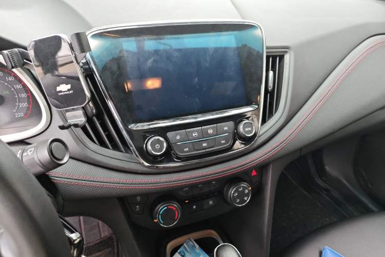 Used Chevrolet Monza 2020 Light Hybrid RS 330T Automatic Comfort Edition Audio And AC Panel