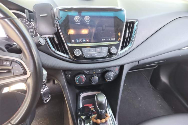 Used Chevrolet Monza 2020 Light Hybrid Redline 320T Dual-Clutch Thrilling Edition Audio And AC Panel