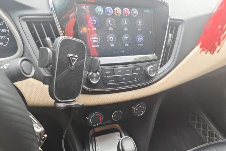 Used Chevrolet Monza 2020 320 Automatic Enjoyment Edition Audio And AC Panel