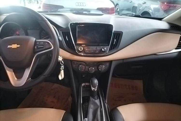 Used Chevrolet Monza 2020 320 Automatic Enjoyment Edition Audio And AC Panel