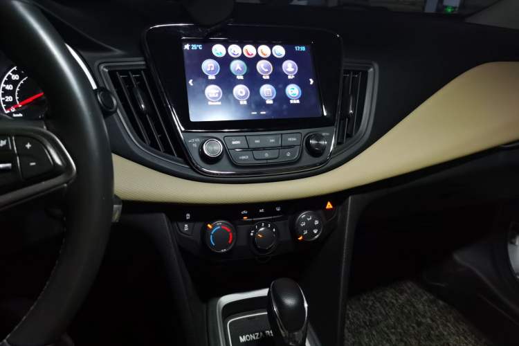 Used Chevrolet Monza 2020 320 Automatic Enjoyment Edition Audio And AC Panel