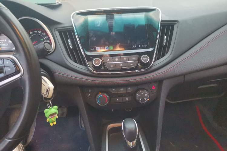 Used Chevrolet Monza 2020 Light Hybrid RS 330T Automatic Comfort Edition Audio And AC Panel