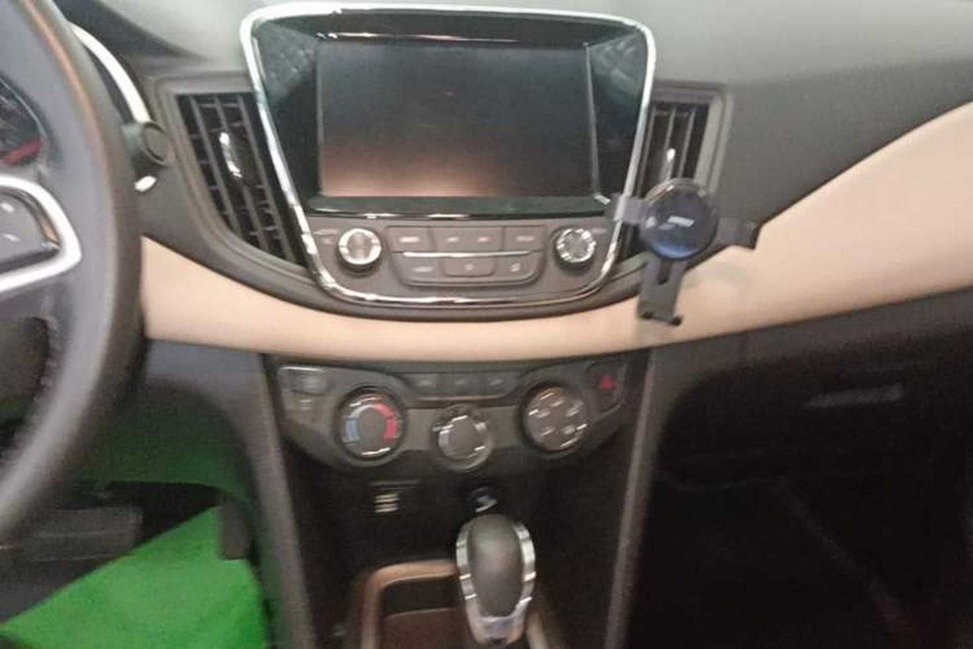 Used Chevrolet Monza 2020 320 Automatic Enjoyment Edition Audio And AC Panel