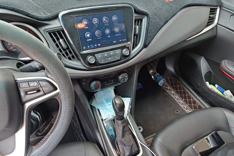 Used Chevrolet Monza 2020 Light Hybrid RS 330T Automatic Thrill Edition Audio And AC Panel