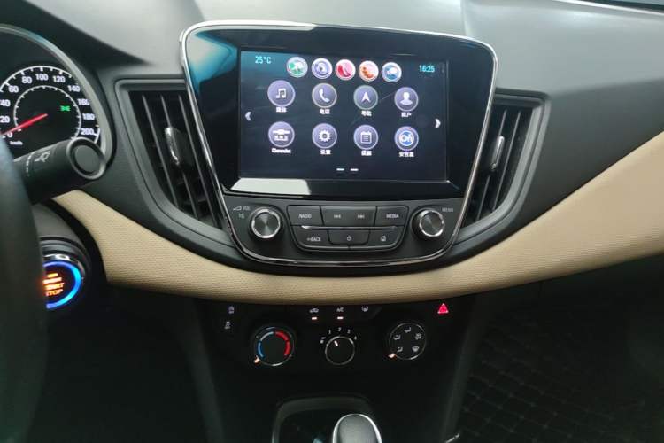 Used Chevrolet Monza 2020 320 Automatic Enjoyment Edition Audio And AC Panel