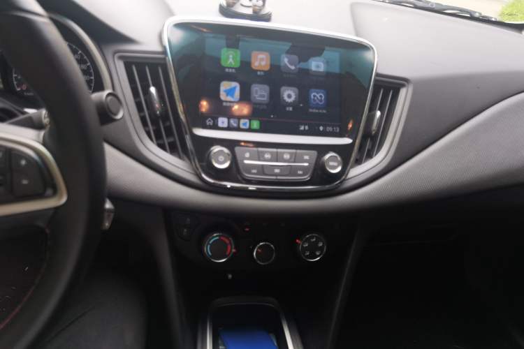 Used Chevrolet Monza 2020 Light Hybrid Redline 320T Dual-Clutch Joyful Edition Audio And AC Panel