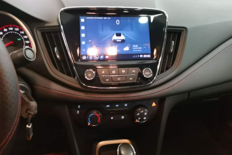 Used Chevrolet Monza 2020 Light Hybrid RS 330T Automatic Comfort Edition Audio And AC Panel