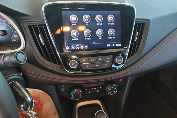 Used Chevrolet Monza 2020 Light Hybrid RS 330T Automatic Comfort Edition Audio And AC Panel