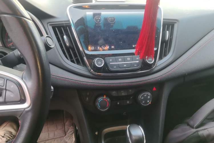 Used Chevrolet Monza 2020 Light Hybrid RS 330T Automatic Comfort Edition Audio And AC Panel