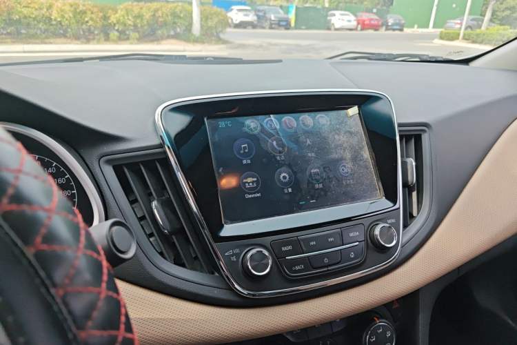 Used Chevrolet Monza 2020 320 Automatic Enjoyment Edition Audio And AC Panel