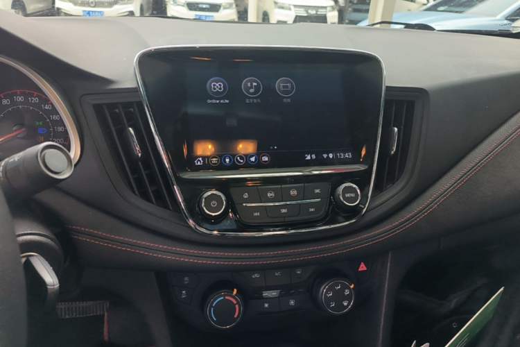 Used Chevrolet Monza 2020 Light Hybrid RS 330T Automatic Comfort Edition Audio And AC Panel