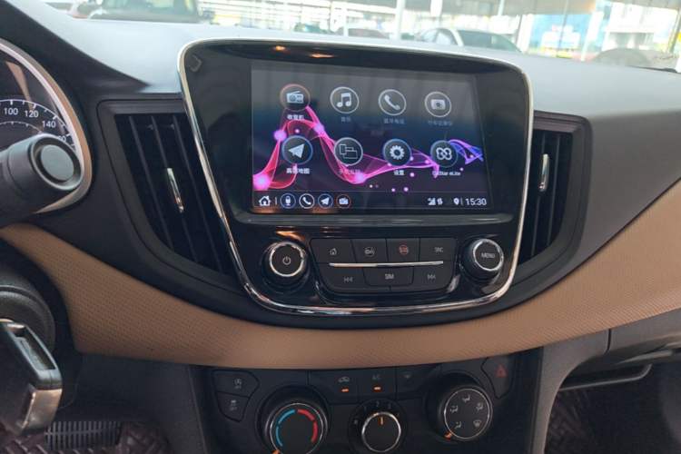 Used Chevrolet Monza 2020 320 Automatic Enjoyment Edition Audio And AC Panel
