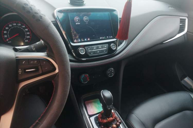 Used Chevrolet Monza 2020 Light Hybrid RS 330T Automatic Comfort Edition Audio And AC Panel