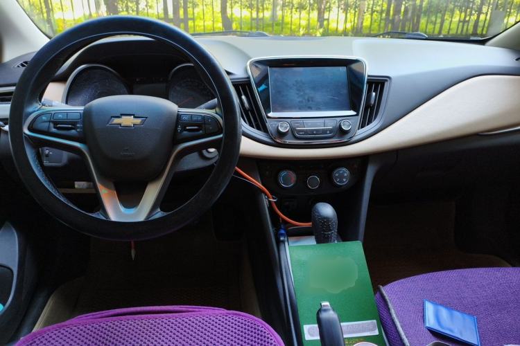 Used Chevrolet Monza 2020 320 Automatic Enjoyment Edition Center Console