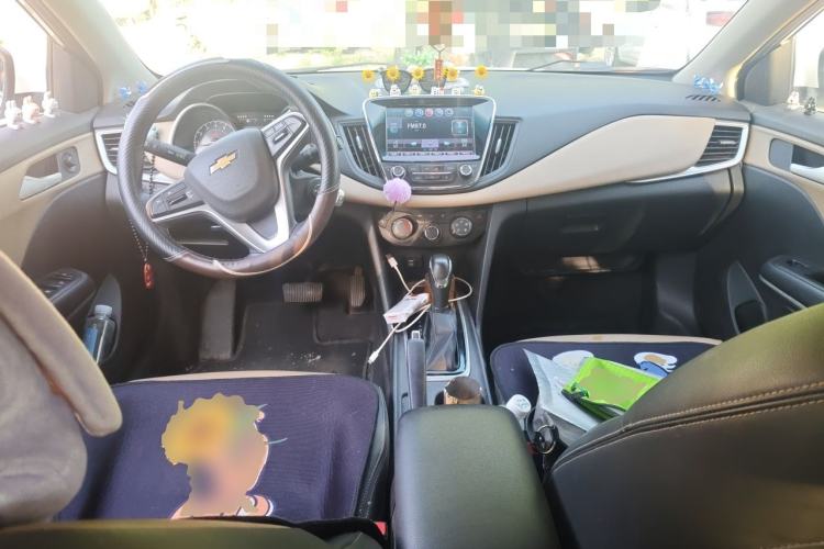 Used Chevrolet Monza 2020 320 Automatic Enjoyment Edition Center Console