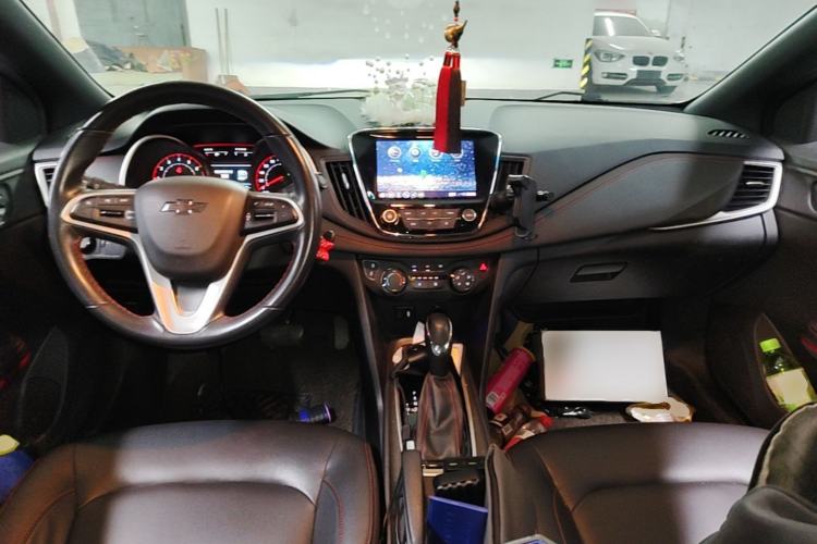 Used Chevrolet Monza 2020 Light Hybrid RS 330T Automatic Comfort Edition Center Console