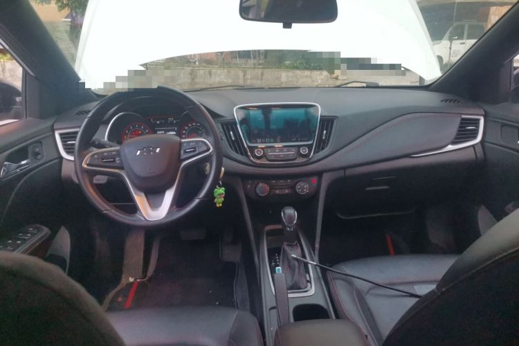 Used Chevrolet Monza 2020 Light Hybrid RS 330T Automatic Comfort Edition Center Console