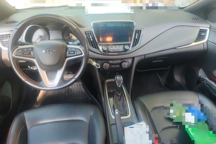 Used Chevrolet Monza 2020 Light Hybrid RS 330T Automatic Comfort Edition Center Console