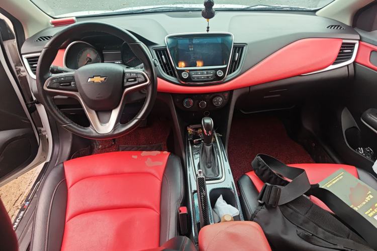 Used Chevrolet Monza 2020 320 Automatic Enjoyment Edition Center Console