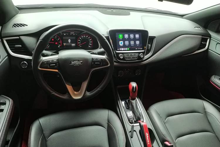 Used Chevrolet Monza 2020 Light Hybrid RS 330T Automatic Comfort Edition Center Console