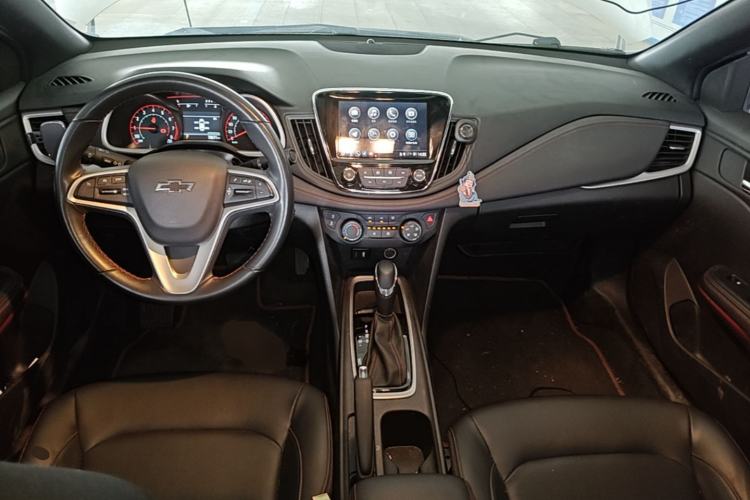 Used Chevrolet Monza 2020 Light Hybrid RS 330T Automatic Comfort Edition Center Console