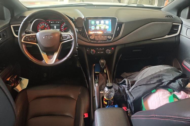 Used Chevrolet Monza 2020 Light Hybrid RS 330T Automatic Comfort Edition Center Console