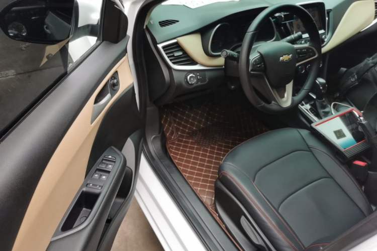 Used Chevrolet Monza 2020 320 Automatic Enjoyment Edition Driver Seat