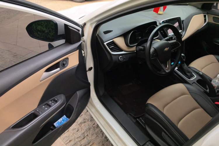 Used Chevrolet Monza 2020 320 Automatic Enjoyment Edition Driver Seat