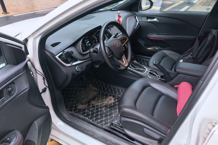 Used Chevrolet Monza 2020 Light Hybrid RS 330T Automatic Comfort Edition Driver Seat